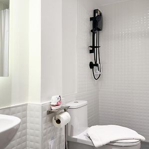 Private Bathroom Twin Room